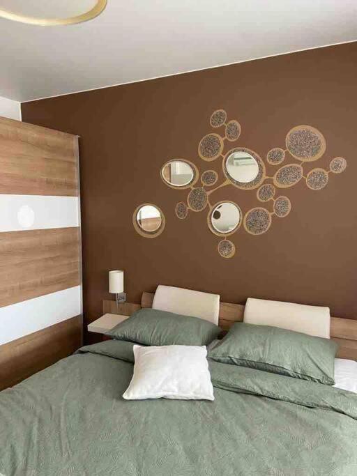 סופיה Lovely 1-Bedroom Apartament With Free Parking מראה חיצוני תמונה