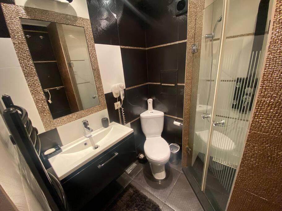 סופיה Lovely 1-Bedroom Apartament With Free Parking מראה חיצוני תמונה