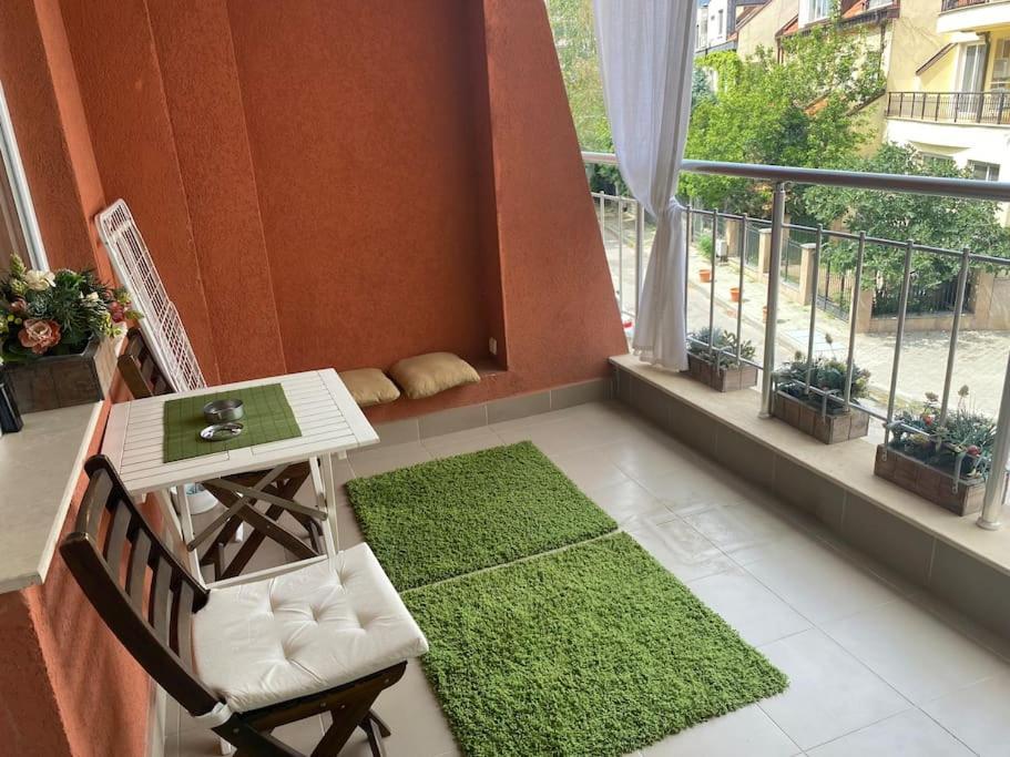 סופיה Lovely 1-Bedroom Apartament With Free Parking מראה חיצוני תמונה